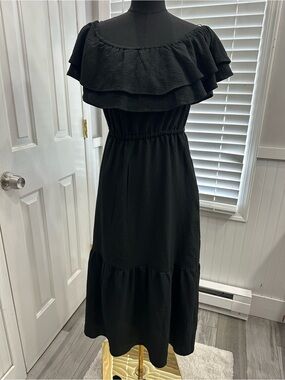 sofia by sofia vergara Black Off-Shoulder Ruffle Midi Dress